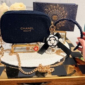 UPDATE 3/19/26: CC Beauté Crossbody Pouch, headband & novelty brooch + Charm NIB